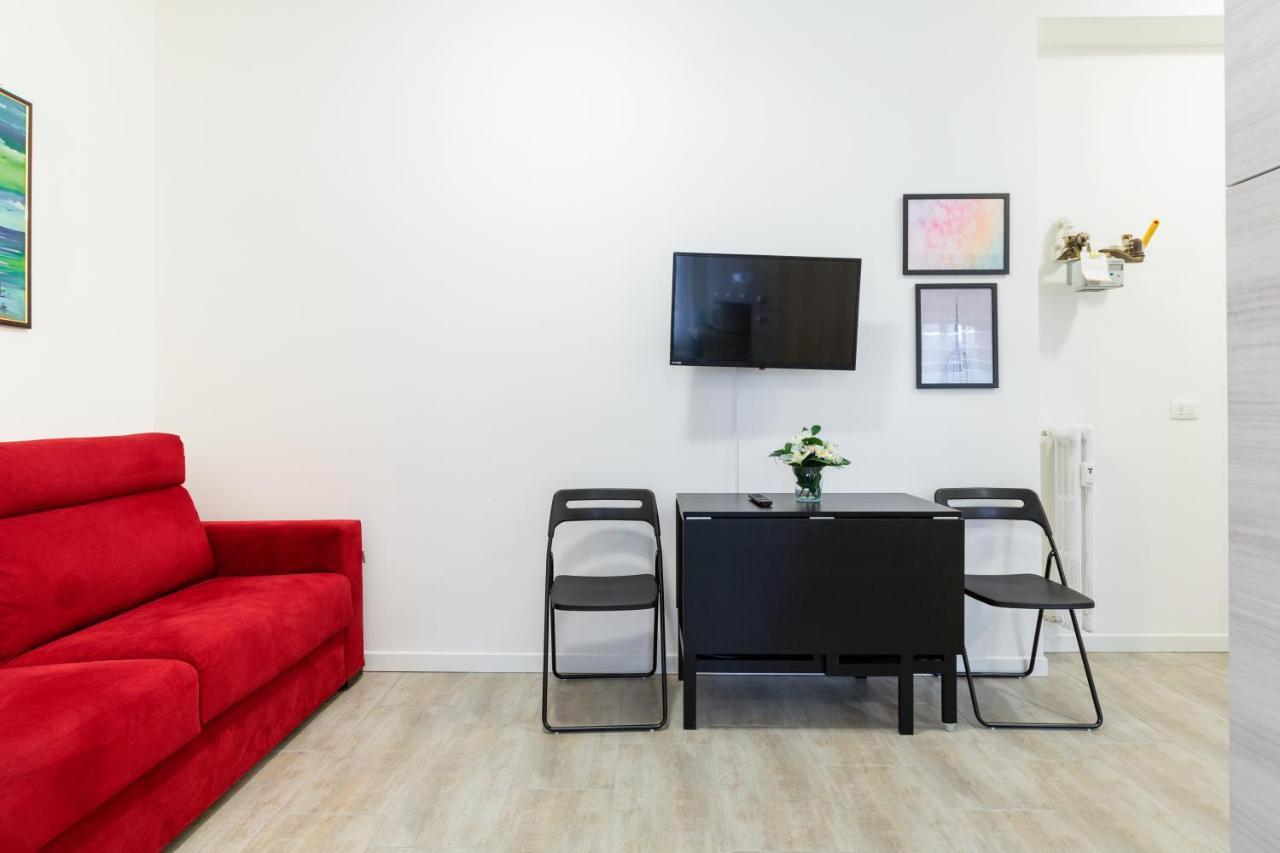 Renovated Flat Subway Yellow Line Милано Екстериор снимка
