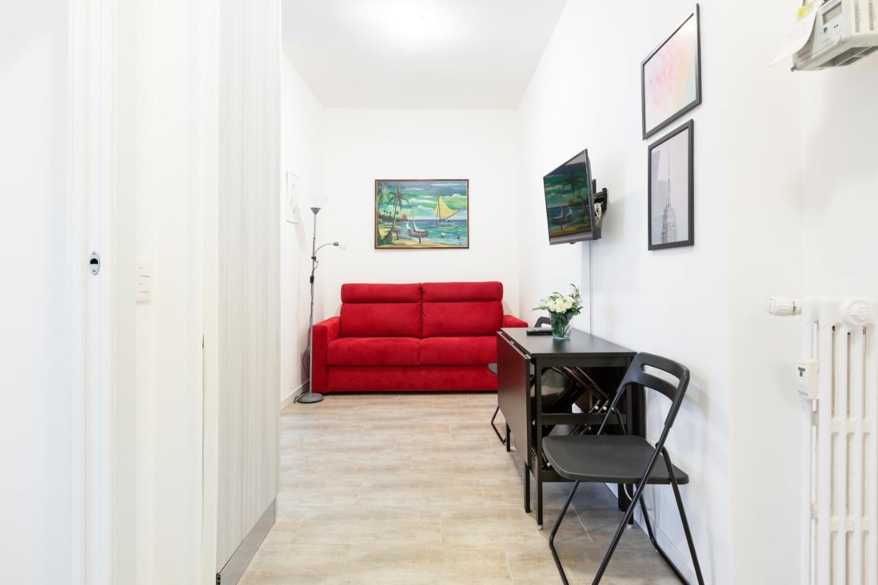 Renovated Flat Subway Yellow Line Милано Екстериор снимка